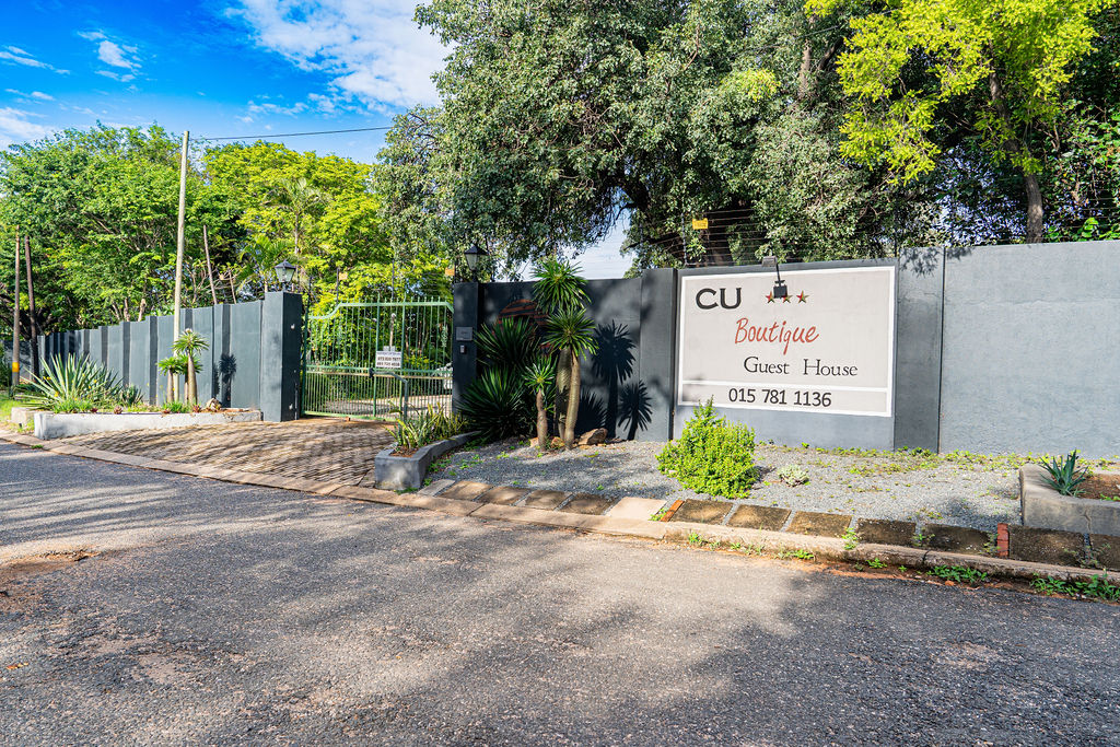 Guesthouse Entrance